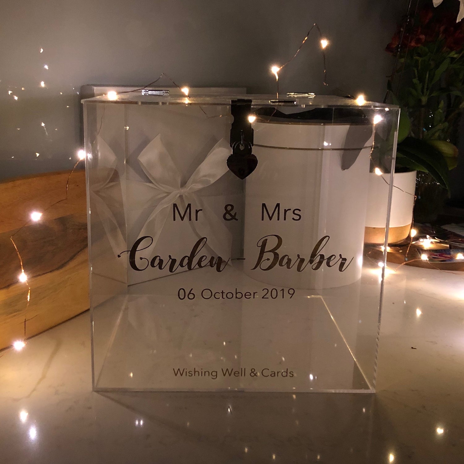 https://xox-with-love.myshopify.com/products/clear-acrylic-wishing-well-storage-gift-box?_pos=1&_sid=a9af81a05&_ss=r